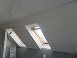 Tetőtér beépítés szigeteléssel, mennyezet fűtéssel, Dörken Reflex fóliával Budaörsön